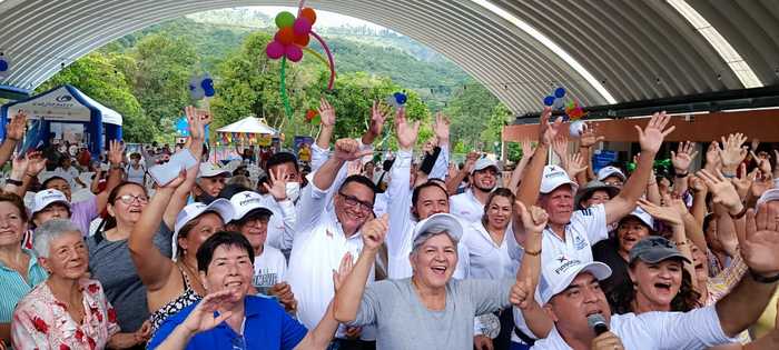 Más de 700 santandereanos celebraron el Día Nacional del  Pensionado y Beneficiario BEPS