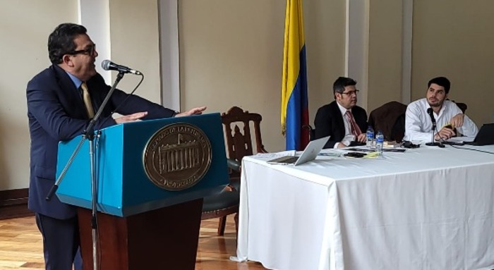 Que ningún colombiano y colombiana quede sin pensión: presidente de Colpensiones